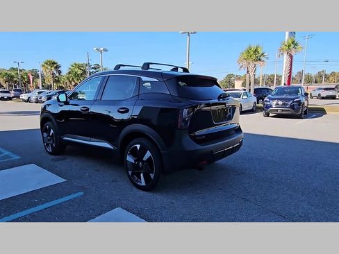 New 2026 Nissan Kicks SR w/ Cold Weather Package image 27