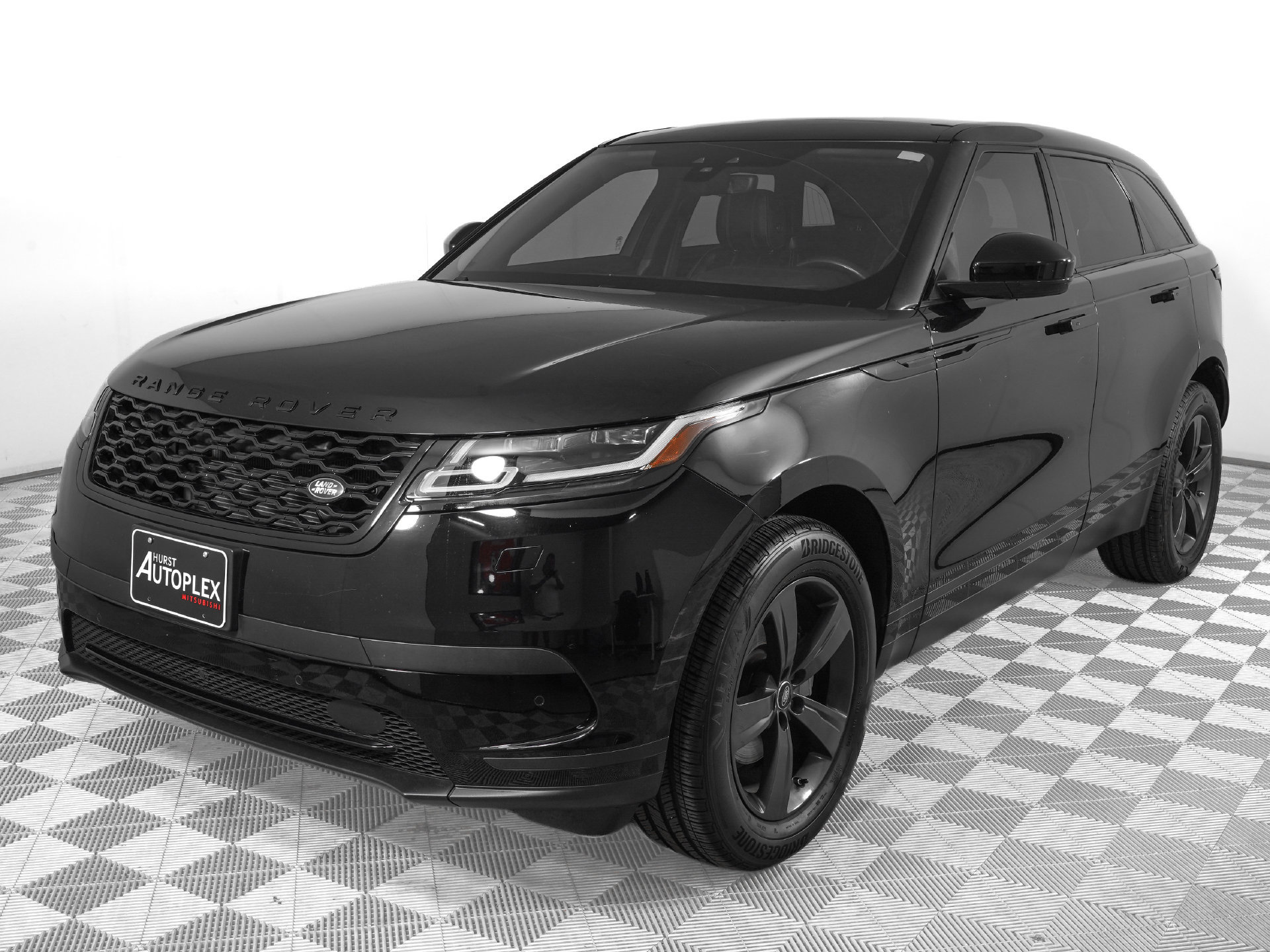 Used 2019 Land Rover Range Rover Velar S AWD/4WD image 8