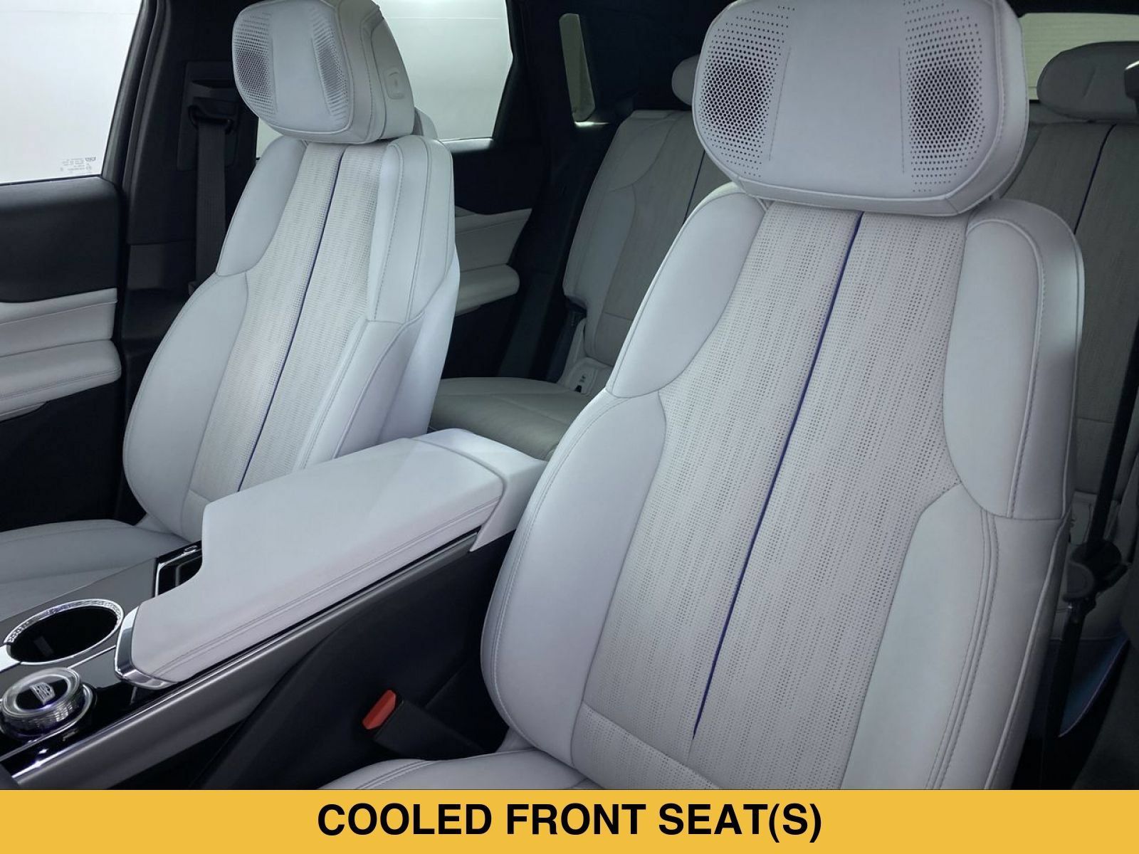 Used 2024 Cadillac Lyriq Sport w/ LPO, Floor Liner Package AWD/4WD image 11