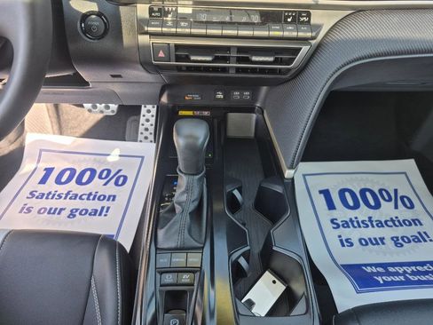 Used 2025 Toyota Camry SE w/ Multimedia Upgrade Package image 13