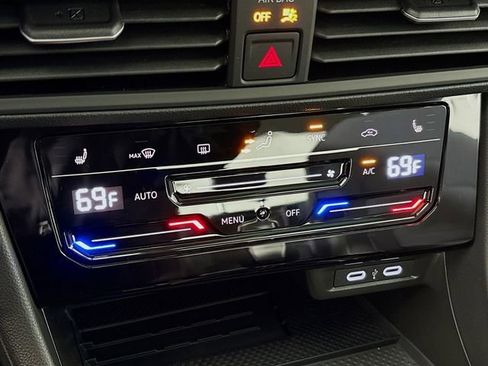 New 2026 Volkswagen Jetta SE image 17