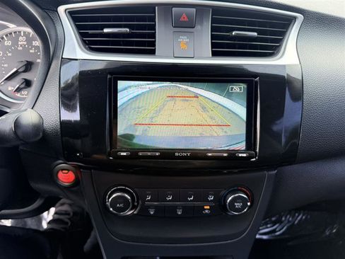 Used 2016 Nissan Sentra SV w/ Driver's Assist Package image 31