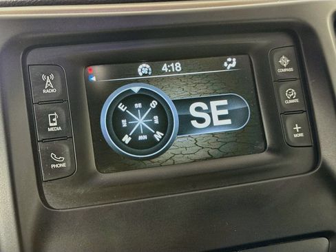 Used 2016 Jeep Cherokee Latitude FWD image 15