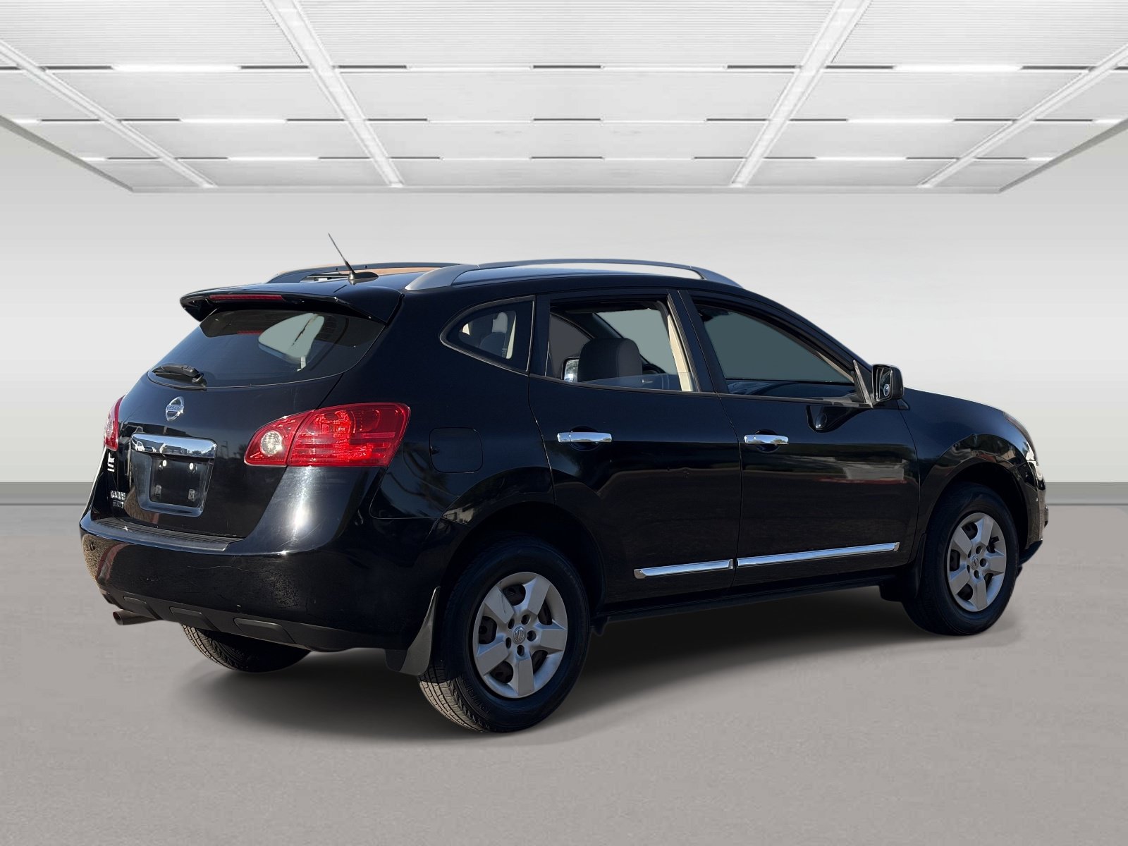 Used 2015 Nissan Rogue S w/ Convenience Package FWD image 5