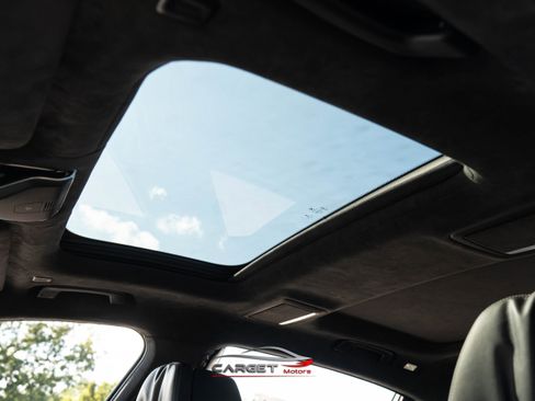 Used 2016 BMW 750i w/ M Sport Package image 39