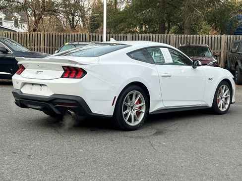 Used 2024 Ford Mustang GT Premium image 5