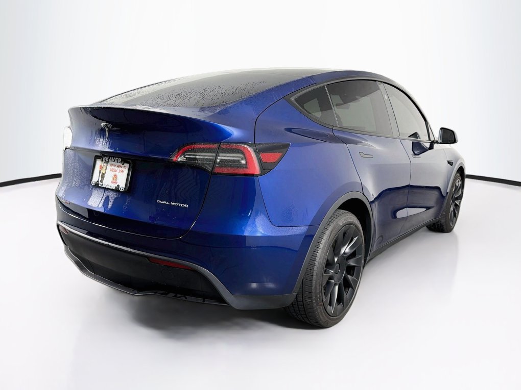 Used 2024 Tesla Model Y Long Range AWD/4WD image 10