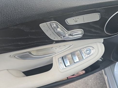 Used 2016 Mercedes-Benz C 300 4MATIC Sedan image 9