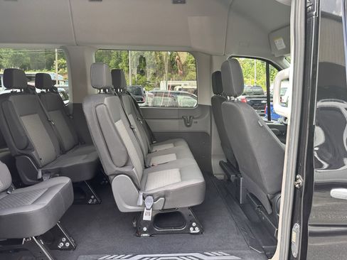 Used 2025 Ford Transit 350 XLT RWD image 12