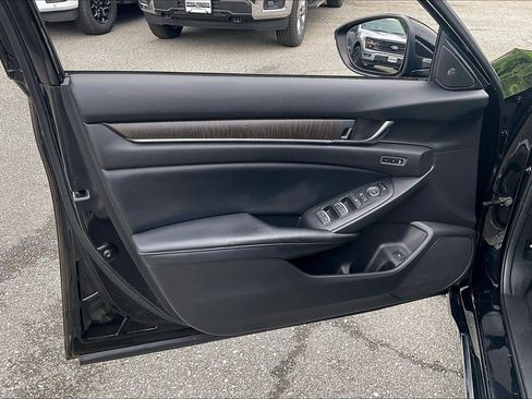 Used 2018 Honda Accord EX-L image 22