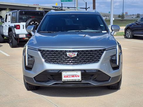 Used 2025 Cadillac XT4 Premium Luxury image 5