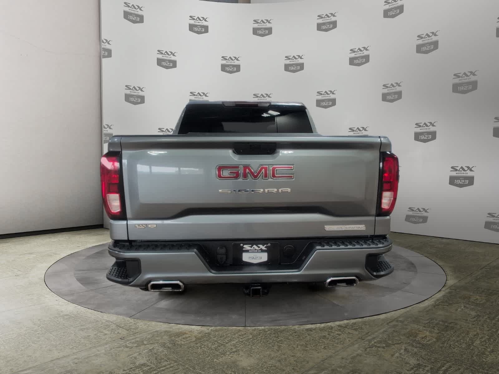 Used 2020 GMC Sierra 1500 Elevation w/ Elevation Value Package AWD/4WD image 4