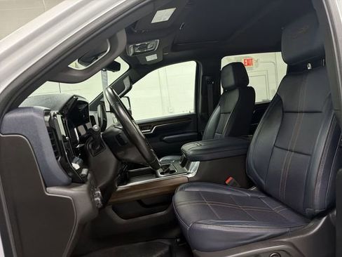 Used 2024 Chevrolet Silverado 2500 High Country w/ Technology Package AWD/4WD image 22