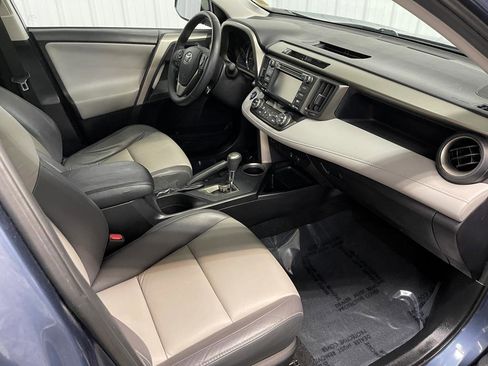 Used 2014 Toyota RAV4 Limited w/ Technology Package image 19