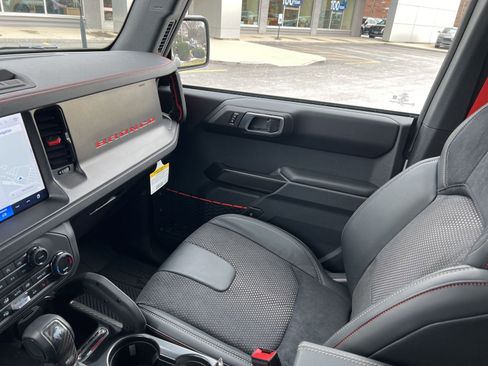 New 2025 Ford Bronco Raptor w/ Interior Carbon Fiber Pack image 34