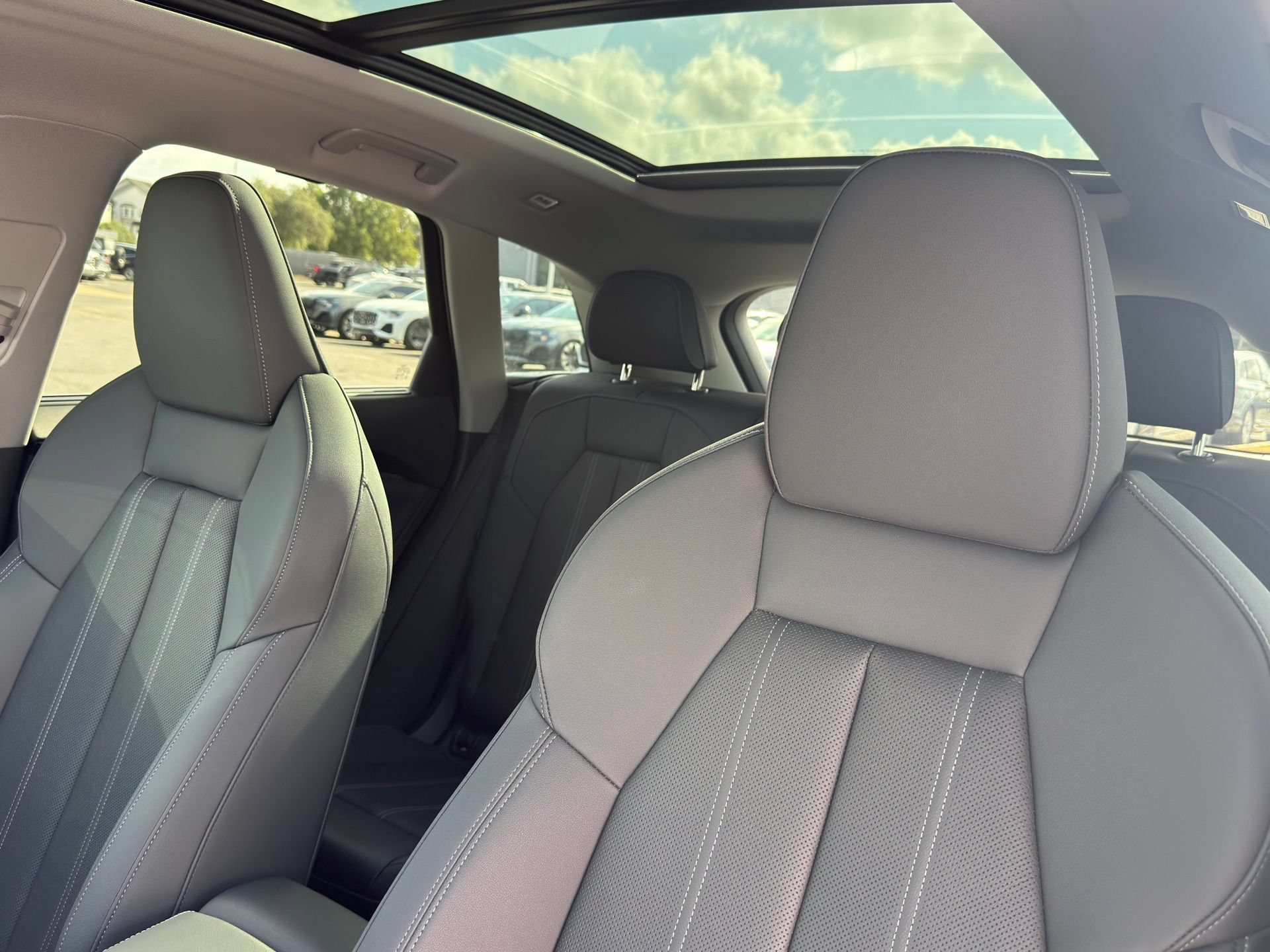 Certified 2025 Audi Q5 Premium Plus w/ Premium Plus AWD/4WD image 12