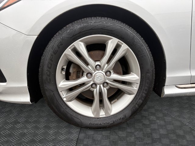 Used 2018 Hyundai Sonata Sport FWD image 14