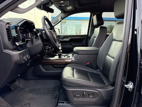 Used 2023 Chevrolet Silverado 1500 LT Trail Boss w/ LT Trail Boss Premium Package image 12