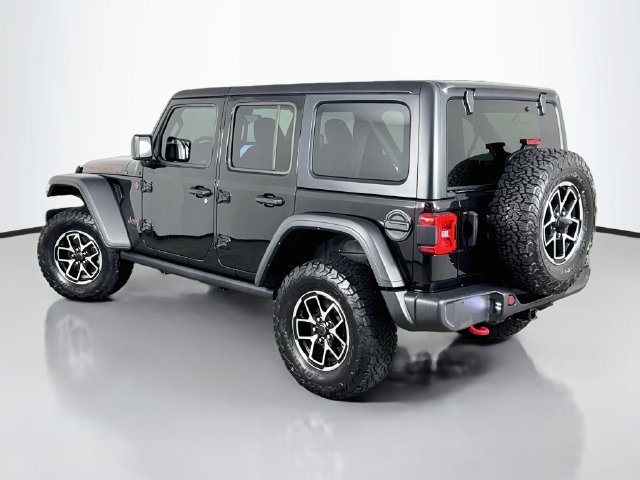 Used 2024 Jeep Wrangler Unlimited Rubicon AWD/4WD image 10