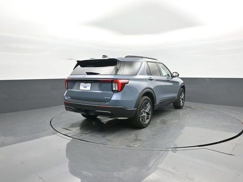 New 2026 Ford Explorer ST-Line w/ ST-Line Street Pack image 7
