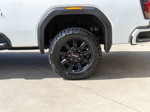 New 2026 GMC Sierra 3500 AT4 AWD/4WD image 32