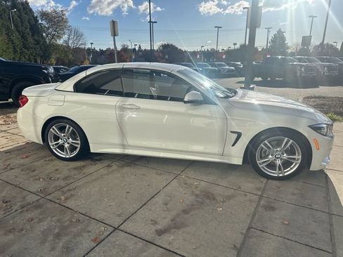 Used 2018 BMW 430i Convertible image 2