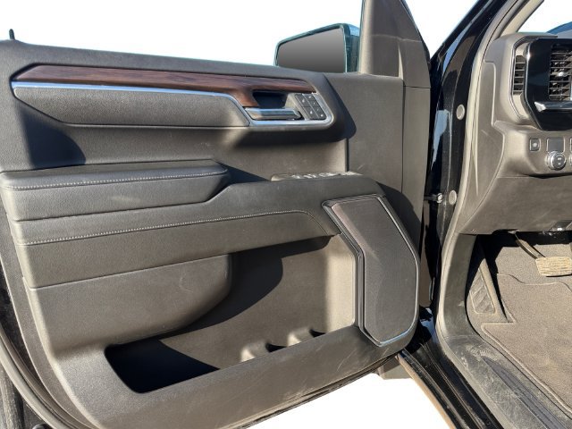 Used 2025 GMC Sierra 1500 SLT RWD image 17