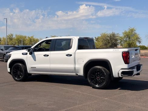 Used 2024 GMC Sierra 1500 Elevation w/ X31 Off-Road Package AWD/4WD image 4