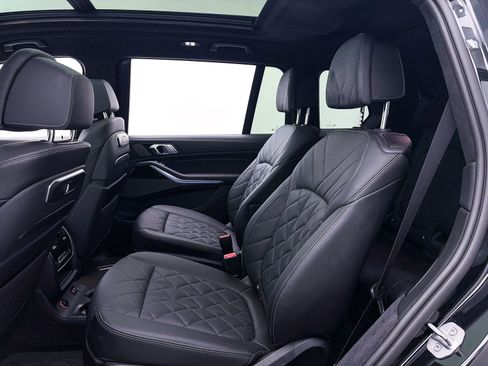 Used 2024 BMW X7 xDrive40i w/ M Sport Package image 39