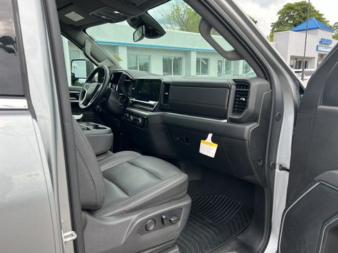 Used 2026 Chevrolet Silverado 2500 LTZ AWD/4WD image 12