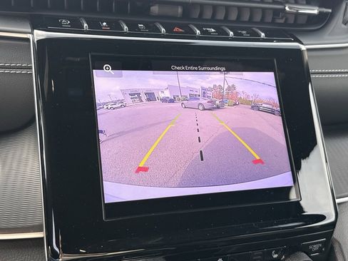 Used 2024 Jeep Grand Cherokee L Laredo w/ Luxury Tech Group I image 25