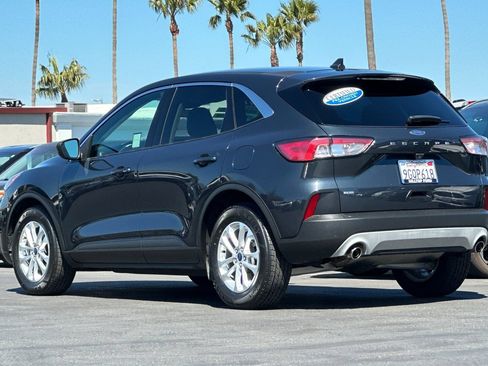 Certified 2022 Ford Escape SE w/ Convenience Package FWD image 9