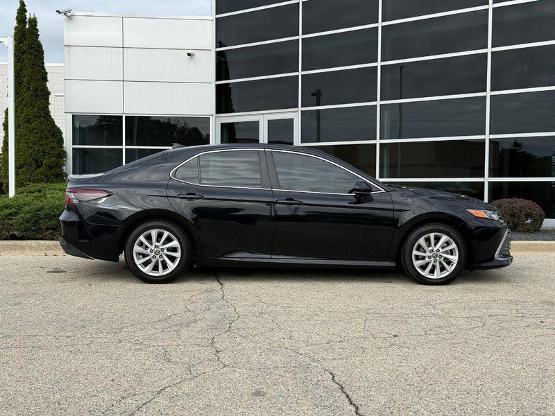 Used 2024 Toyota Camry LE FWD image 2