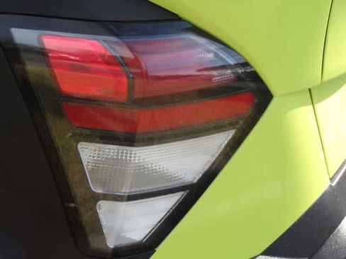 Used 2024 Hyundai Kona SEL FWD image 21