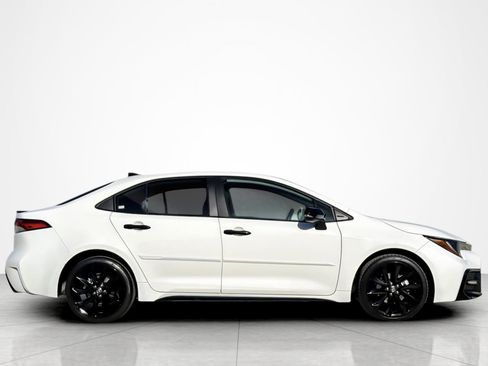 Certified 2022 Toyota Corolla SE FWD image 6