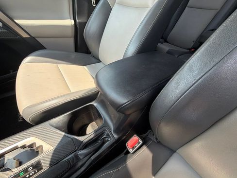 Used 2013 Toyota RAV4 Limited AWD/4WD image 22