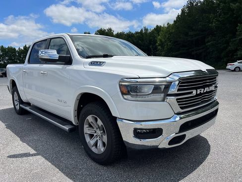 Used 2022 RAM 1500 Laramie AWD/4WD image 11