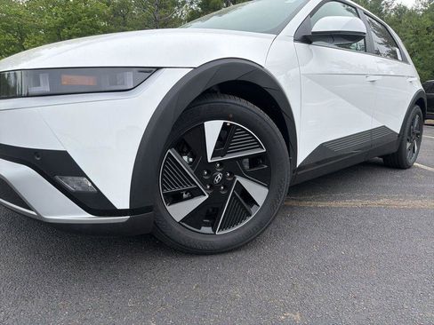 New 2026 Hyundai Ioniq 5 SE AWD/4WD image 2