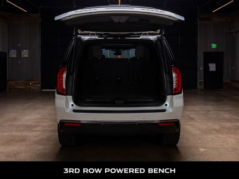 Used 2024 GMC Yukon Denali Ultimate image 9