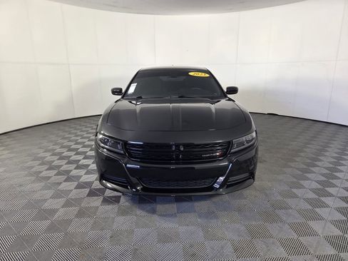 Used 2023 Dodge Charger SXT RWD image 3