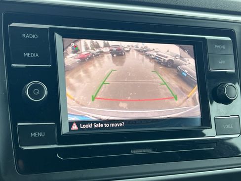 Used 2021 Volkswagen Atlas Cross Sport S image 20