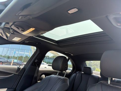 Used 2022 Mercedes-Benz E 350 Sedan image 35