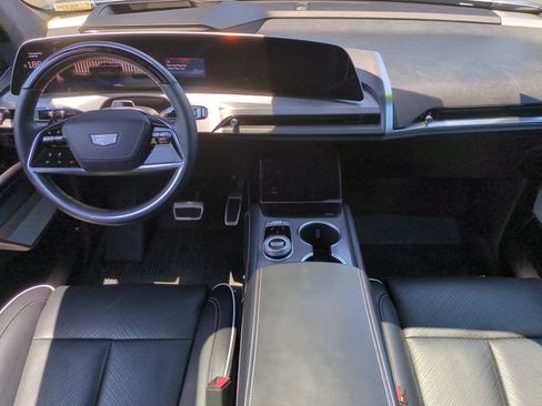 Used 2026 Cadillac Vistiq Platinum w/ LPO, Floor Liner Package AWD/4WD image 20