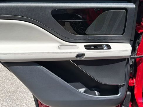 New 2026 Lincoln Aviator 2WD image 23