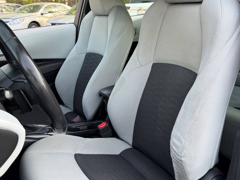 Used 2019 Toyota Corolla SE FWD image 17