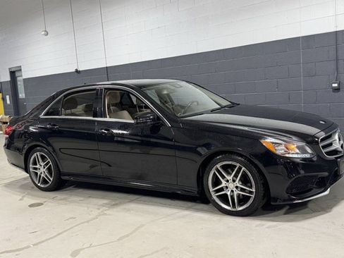 Used 2014 Mercedes-Benz E 350 4MATIC Sedan image 3