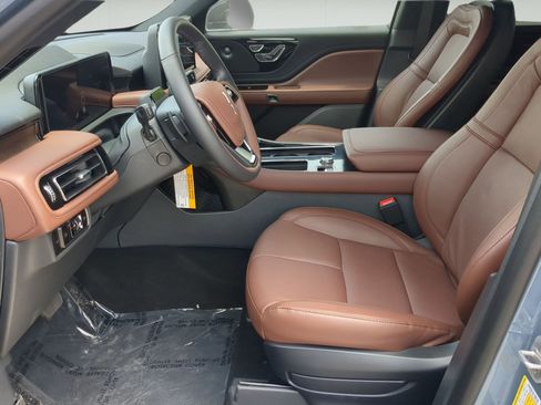 New 2026 Lincoln Aviator Reserve AWD/4WD image 11