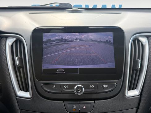 Used 2022 Chevrolet Malibu LT image 20