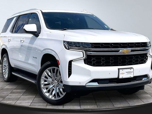 Used 2024 Chevrolet Tahoe LS RWD image 12