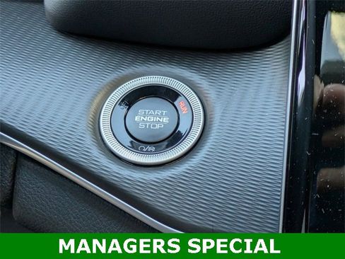 New 2025 Jeep Grand Cherokee Altitude image 22